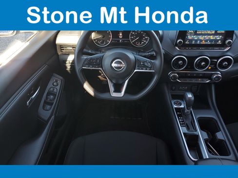Used 2025 Nissan Sentra SV image 15