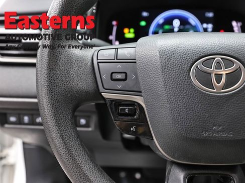 Used 2025 Toyota Camry LE FWD image 15