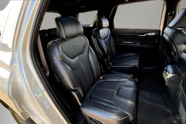 Used 2024 Hyundai Palisade Calligraphy AWD/4WD image 25
