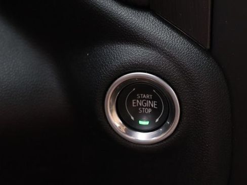 Used 2021 GMC Sierra 1500 AT4 AWD/4WD image 15