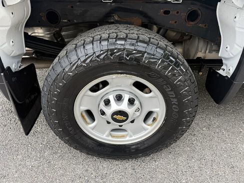 Used 2022 Chevrolet Silverado 2500 W/T w/ WT Fleet Convenience Package AWD/4WD image 4