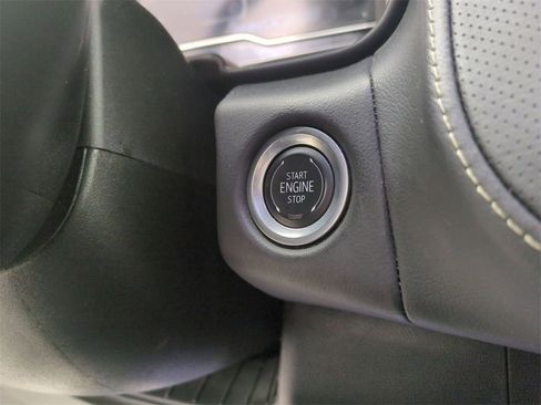 Certified 2024 Chevrolet Suburban Premier image 17