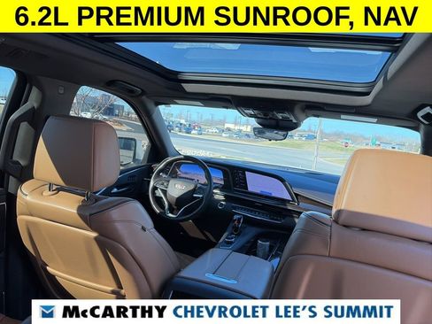 Used 2022 Cadillac Escalade ESV Premium Luxury image 42