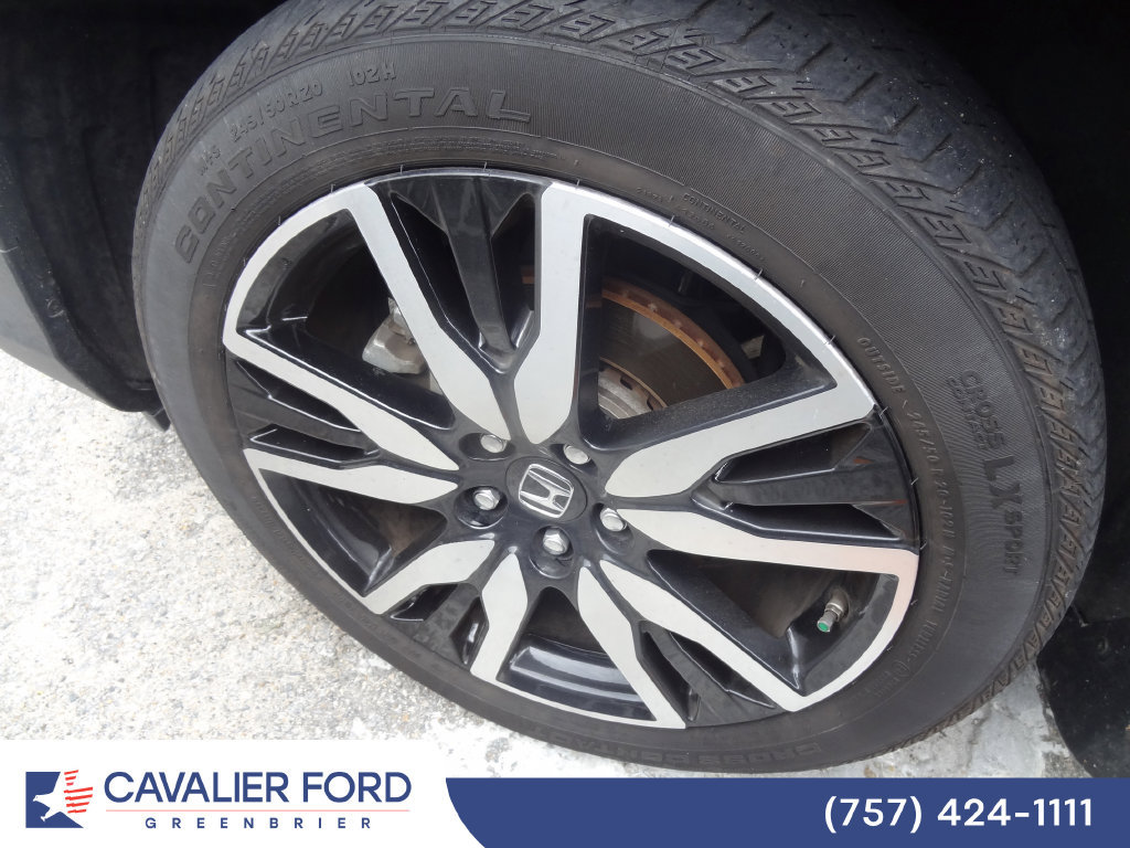 Used 2021 Honda Pilot Touring image 14