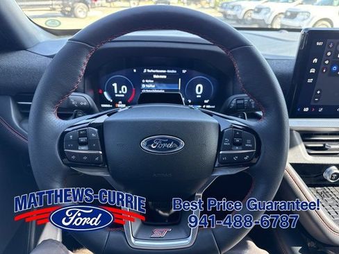 Used 2025 Ford Explorer ST AWD/4WD image 18