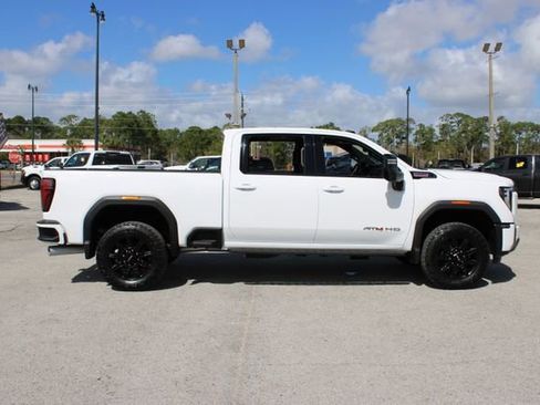 Used 2024 GMC Sierra 2500 AT4 w/ AT4 Premium Plus Package image 14