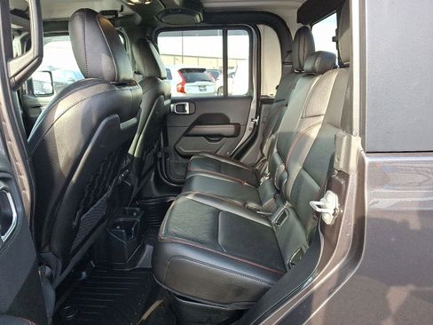 Used 2022 Jeep Gladiator Rubicon w/ LED Lighting Group image 10