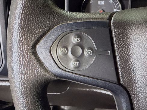 Used 2018 Chevrolet Silverado 1500 Custom image 14