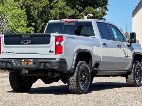 Certified 2024 Chevrolet Silverado 2500 ZR2 w/ ZR2 Bison Edition AWD/4WD image 4