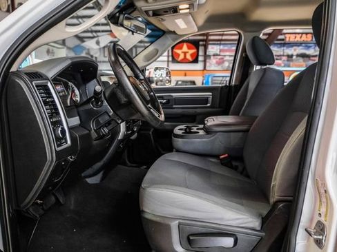 Used 2018 RAM 2500 SLT AWD/4WD image 26