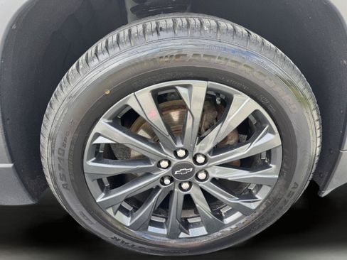 Used 2023 Chevrolet Traverse RS AWD/4WD image 33