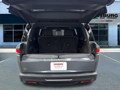 Used 2025 Rivian R1S Premium AWD/4WD image 48