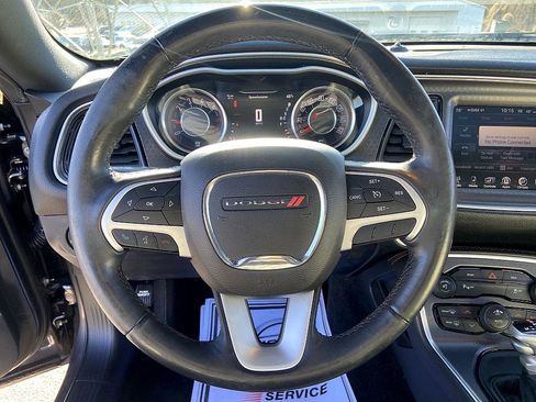 Used 2015 Dodge Challenger R/T Plus image 13