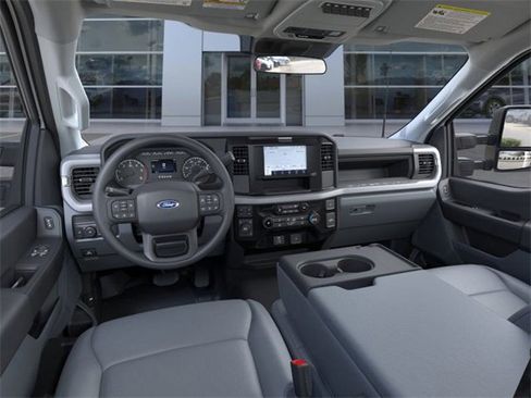 New 2025 Ford F350 XL w/ XL Chrome Package image 9