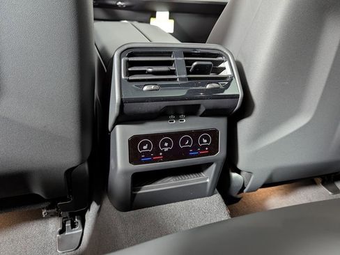 New 2026 BMW M5 Touring AWD/4WD image 36