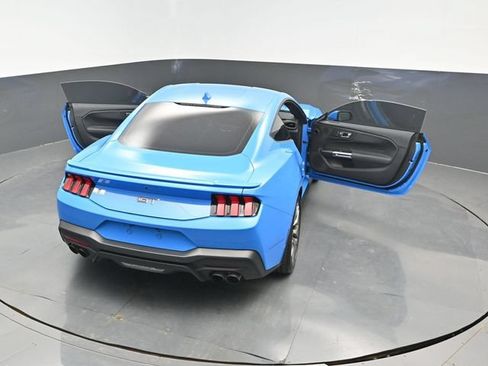 Used 2025 Ford Mustang GT Premium RWD image 23