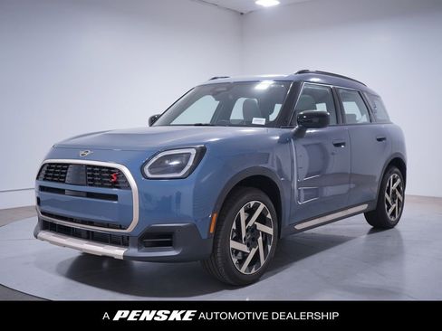 Used 2025 MINI Cooper Countryman S image 1