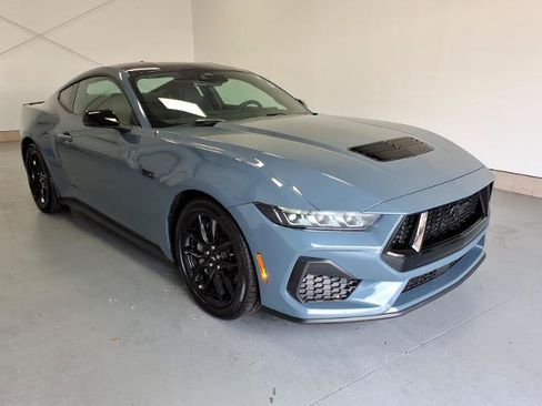 Certified 2025 Ford Mustang GT Premium RWD image 1
