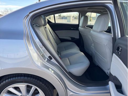Used 2017 Acura ILX image 11