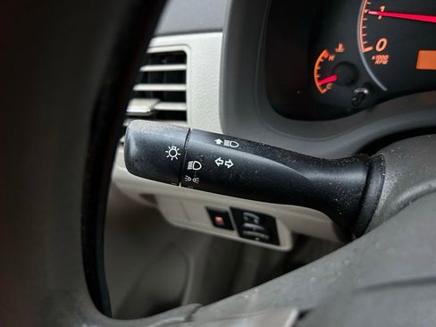 Used 2010 Toyota Corolla LE image 19