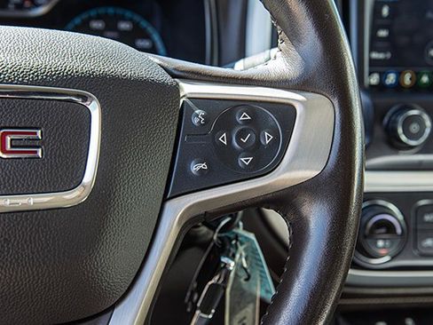 Used 2022 GMC Canyon Denali image 10