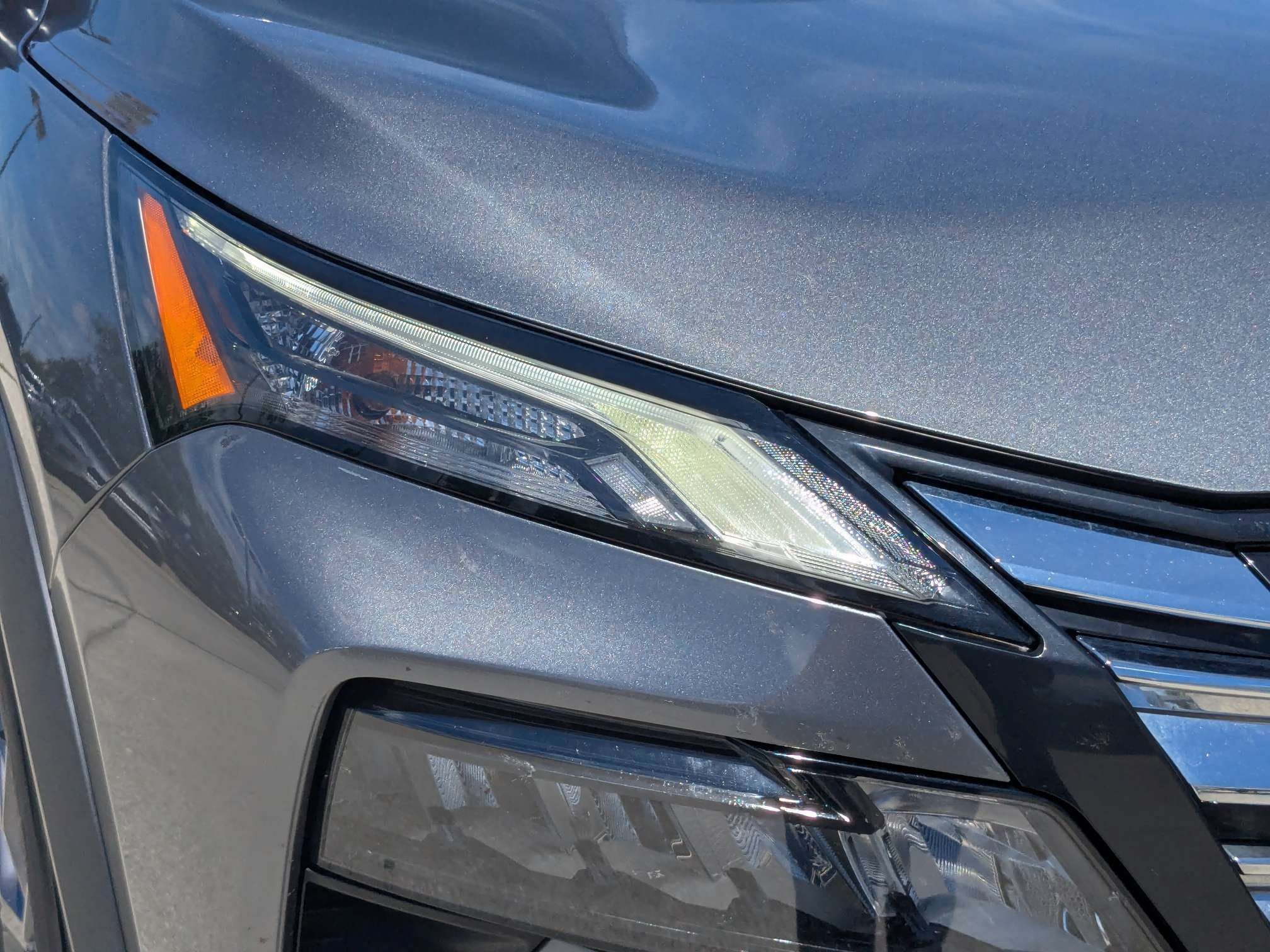 Used 2024 Nissan Rogue S AWD/4WD image 10