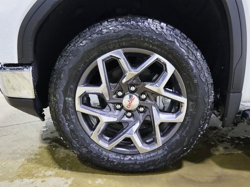 New 2026 GMC Sierra 1500 SLT w/ SLT Premium Plus Package image 31