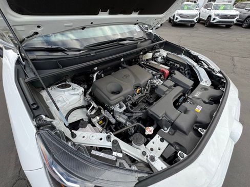 Used 2025 Toyota RAV4 LE FWD image 27