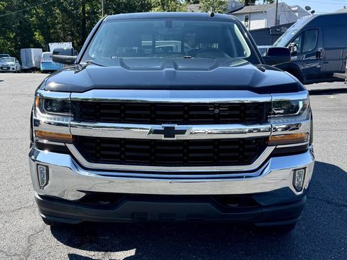 Used 2018 Chevrolet Silverado 1500 LT w/ All Star Edition AWD/4WD image 3