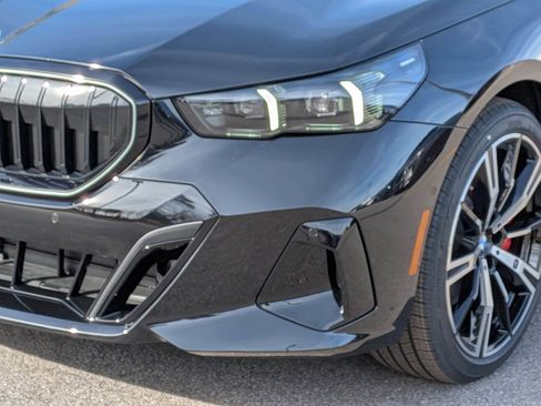 New 2026 BMW 530i w/ M Sport Package image 9