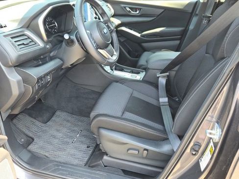 Used 2024 Subaru Ascent Premium w/ Convenience Package image 13