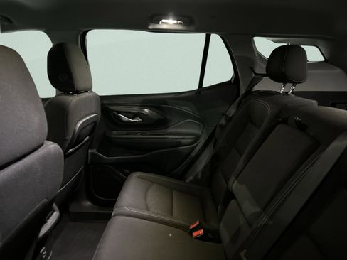 Used 2024 GMC Terrain SLE image 22