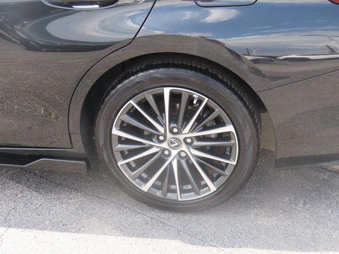 Used 2022 Lexus ES 350 w/ Premium Package FWD image 21
