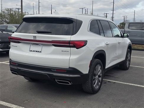 New 2026 Buick Enclave Preferred image 5