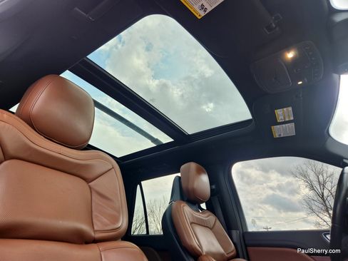 Used 2023 Lincoln Navigator Reserve image 5