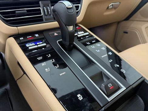 New 2026 Porsche Macan image 35