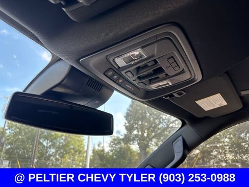 Used 2023 Chevrolet Silverado 1500 High Country w/ Z71 Off-Road Package AWD/4WD image 16