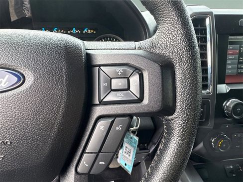 Used 2015 Ford F150 XLT w/ Equipment Group 302A Luxury image 22