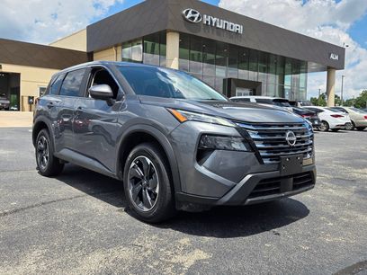 Used 2025 Nissan Rogue SV