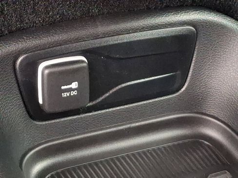 New 2026 Chrysler Voyager LX FWD image 19