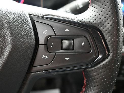 Used 2025 Chevrolet TrailBlazer RS w/ Convenience Package image 24