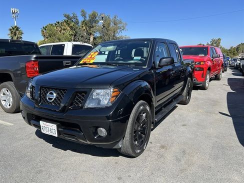 Used 2020 Nissan Frontier SV w/ Midnight Edition Floor Mats image 32
