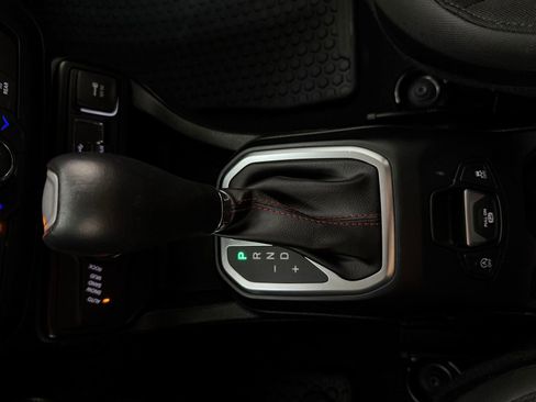 Used 2023 Jeep Renegade Trailhawk image 15