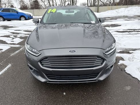 Used 2014 Ford Fusion SE w/ Equipment Group 202A image 7