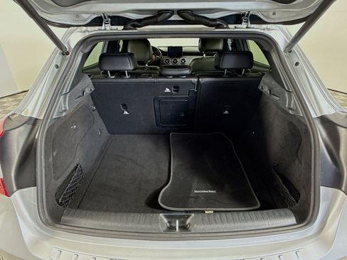 Used 2018 Mercedes-Benz GLA 250 4MATIC image 35