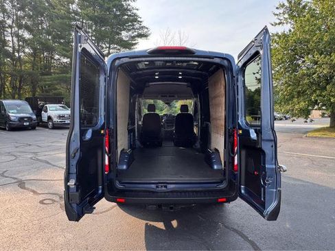 Certified 2023 Ford Transit 250 Medium Roof AWD image 5