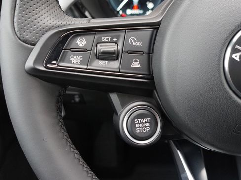 New 2024 Alfa Romeo Tonale Veloce image 23