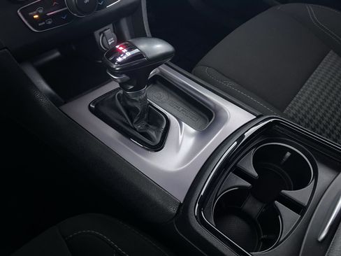 Used 2020 Dodge Charger SXT w/ Blacktop Package image 7