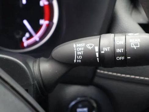 Used 2024 Toyota RAV4 XLE FWD image 24