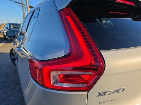 Certified 2023 Volvo XC40 B5 Plus w/ Driver Assist Package image 48